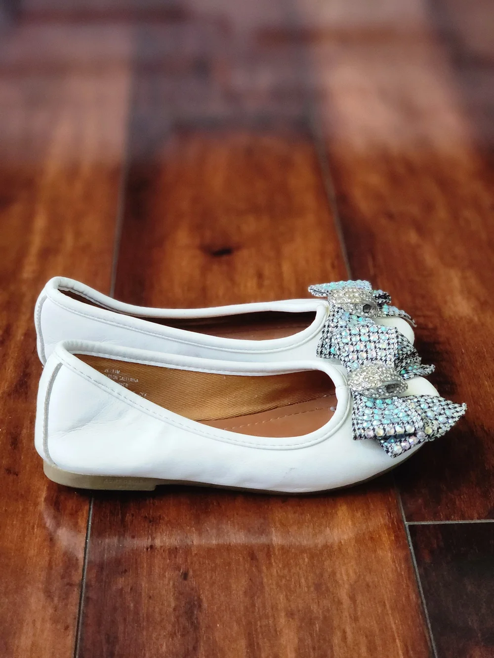 Kurt Geiger London Kids Girls White Leather Crystal Bow Ballet Flats Size 11